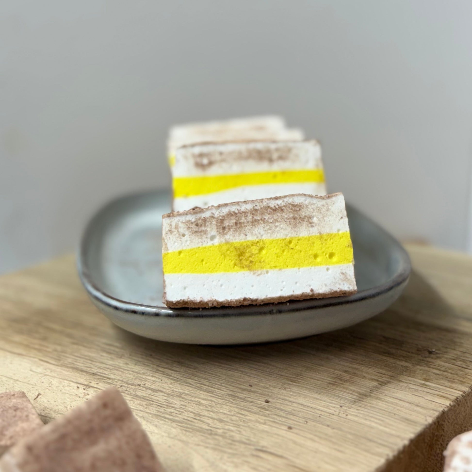 Cream egg marshmallow gift can