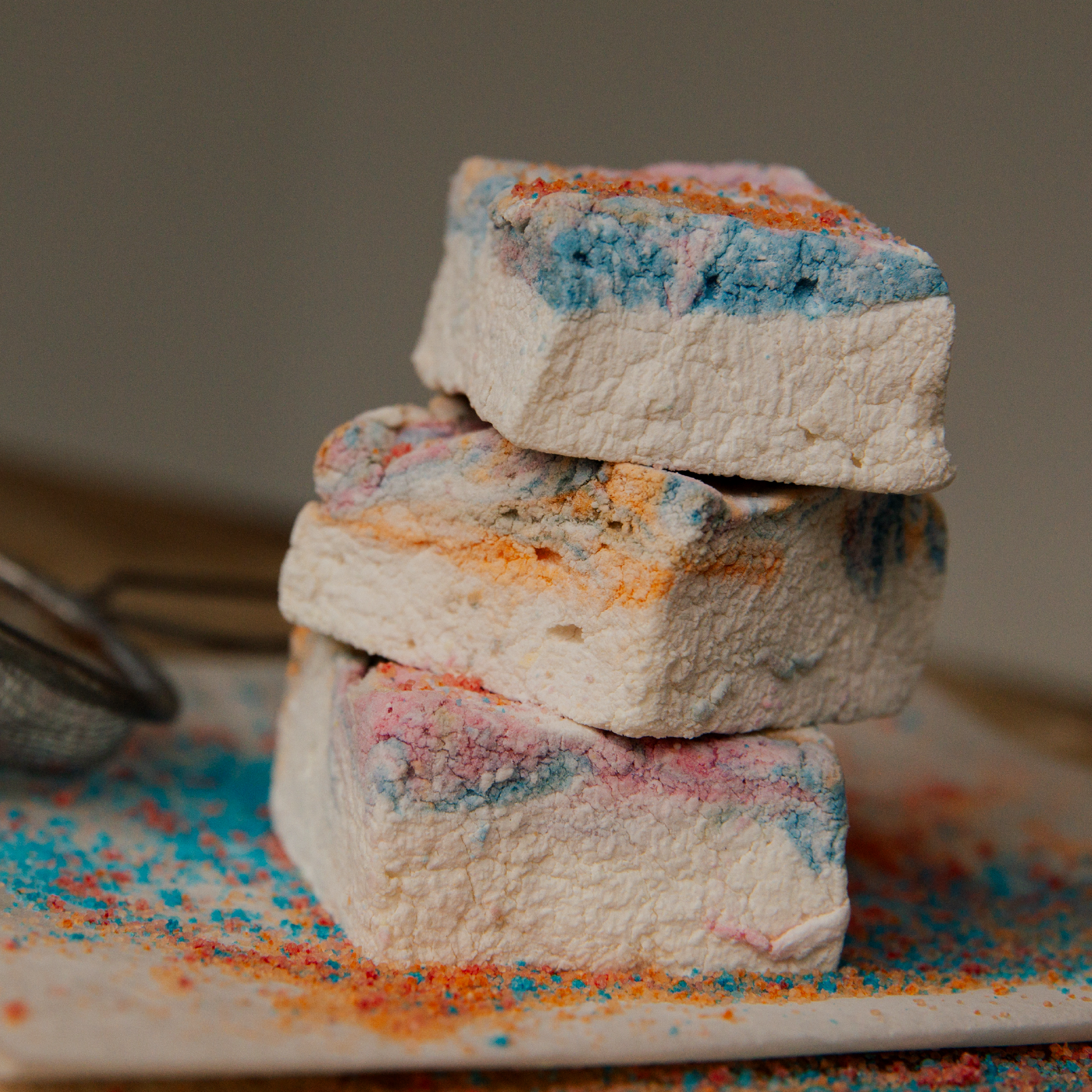 Owa Bubbla Gourmet Marshmallows | Bubblegum Gift Can